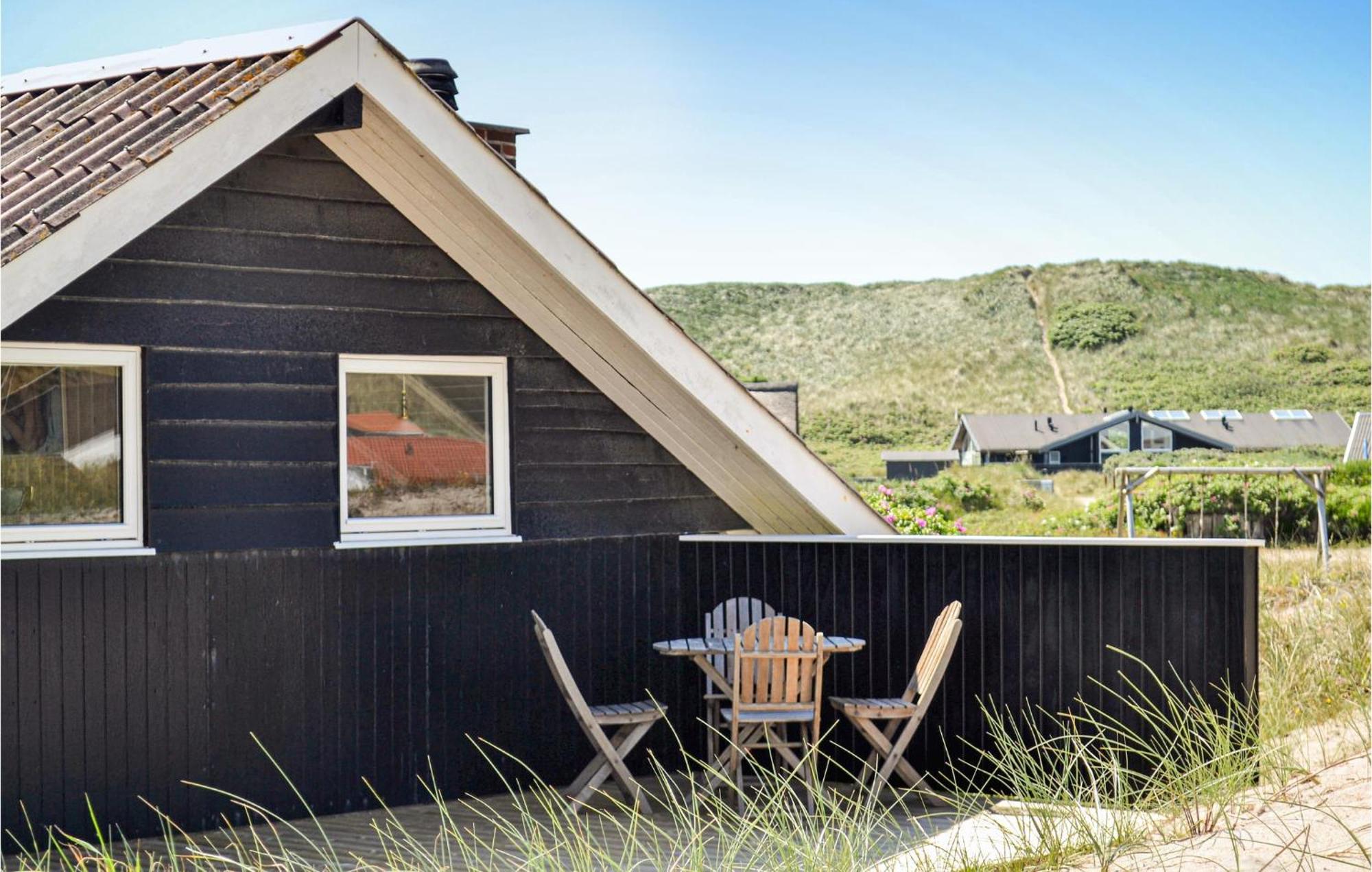 2 Bedroom Beautiful Home In Hvide Sande Bjerregard Экстерьер фото